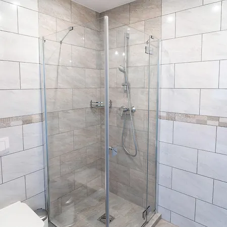 Отель Premium - 4*